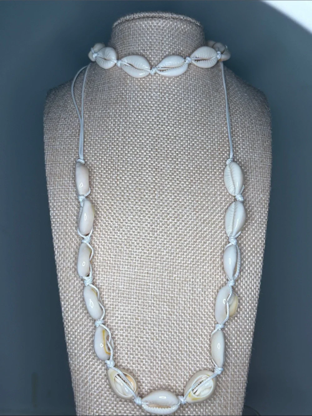 Handmade White Cowrie Shell Necklace and Bracelet Set adjustable